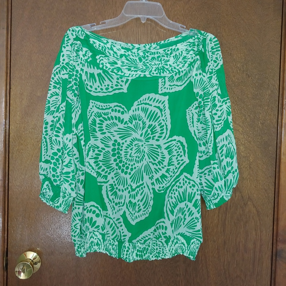 NWT BCBG Blouse Top Pleated Neck/Back w/Cut Outs